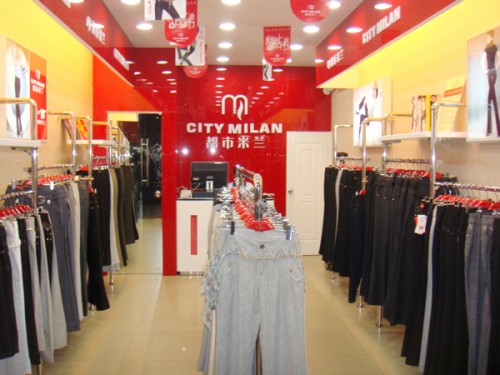 都市米兰女装店铺形象