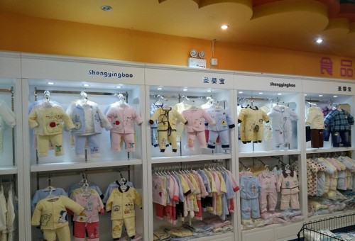 圣婴宝童装店铺形象