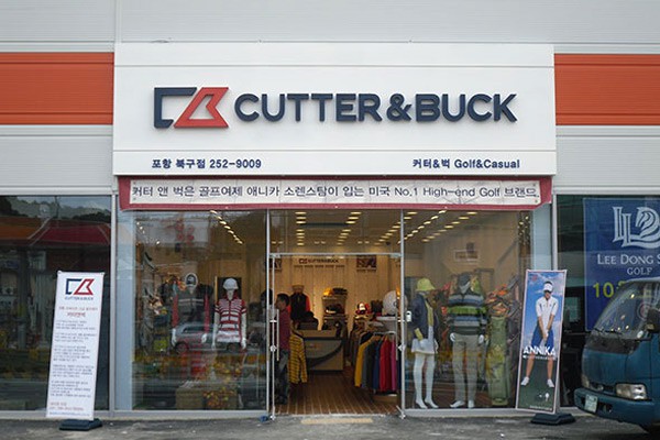 CUTTER&BUCK休闲装店铺展示
