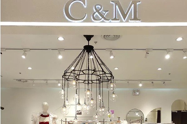 C&M女装店铺展示
