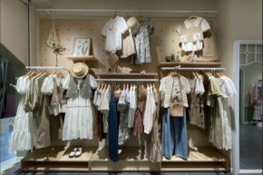 紫涵女装店铺展示