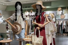紫涵女装店铺展示