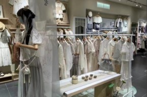 紫涵女装店铺展示