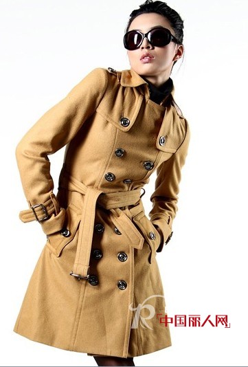 2010年冬季服装流行色 驼色大衣高调“复出