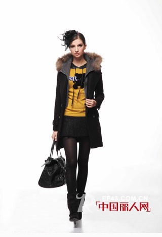 雪蔻时尚女装 为现代都市职场女性设计