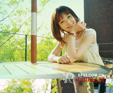 T恤搭配:甜女夏日搭