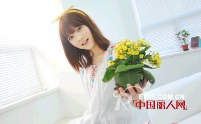 T恤搭配:甜女夏日搭