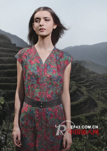 完美演绎都市女性成熟魅力—中国“衣典”品牌