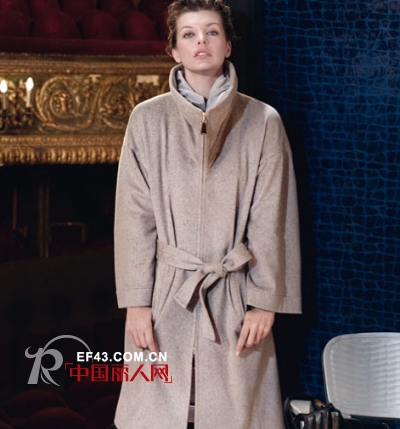 爱斯卡达(ESCADA)2010秋冬服装新款 简单复古引领主流 爱斯卡达(ESCADA)2010秋冬服装新款 简单复古引领主流