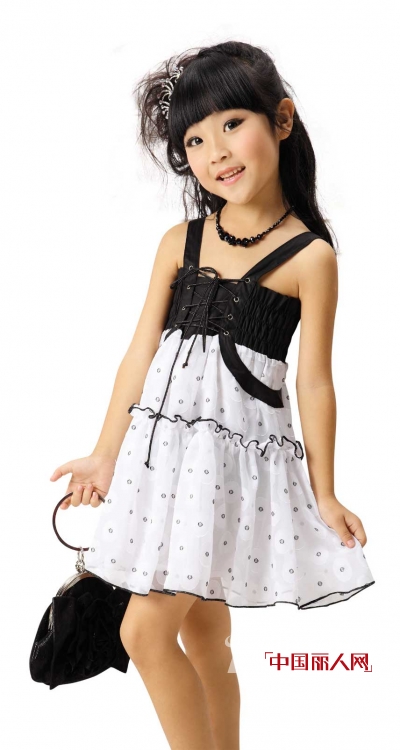 OK100童装黑白时尚 塑造属于孩子的潮流