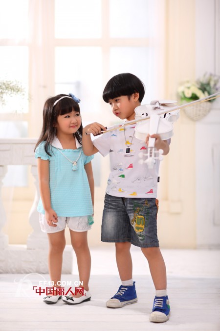 卡尔菲特品牌童装 让孩子超级可爱
