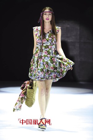 城市牧游 花开北京---阿尤发布2012春夏女装新品