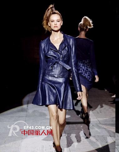 Bruuns Bazaar女装  第一个走上巴黎时装周的丹麦品牌