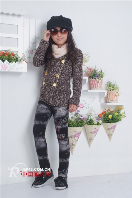 糖糖凯蒂 小小时尚达人、高品质潮炫2011年冬季童装