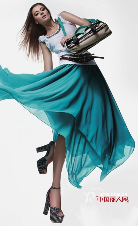 玛诗可女装2012春夏女装 感受裙舞飞扬的季节
