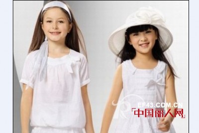 越位少年装   打造中国第一少年装品牌