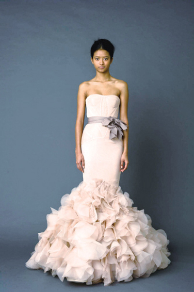 2012春季婚纱礼服 复古与性感的角逐