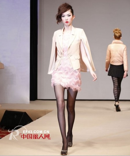 维斯凯2011秋冬时尚发布会 ,神秘面具下的贵族情结