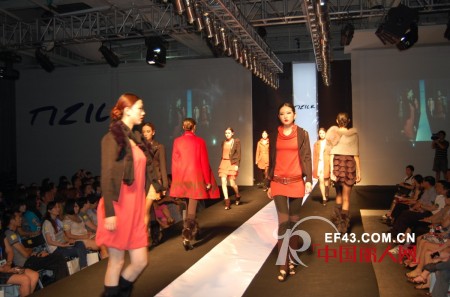 法国知名设计师亲临蕾娜女装2011冬装时尚发布秀暨订货会