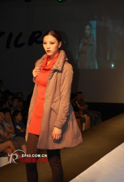 法国知名设计师亲临蕾娜女装2011冬装时尚发布秀暨订货会