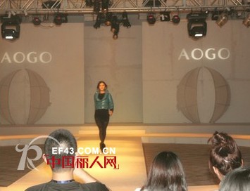 AOGO品牌女装“蝶舞”2011秋冬新品发布会隆重闭幕