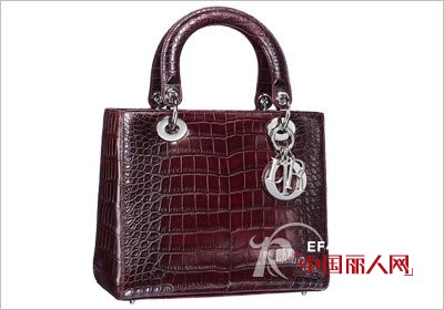 Dior秋冬新款手袋抢鲜看！