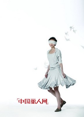清新自然 例外女装2011年秋冬“蝴蝶阑珊的舞者”
