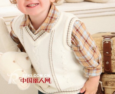 卡迪熊品牌童装  孩子同样需要魅力