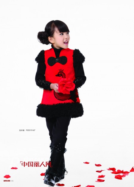 卡尔菲特品牌 引领中国童装时尚潮流