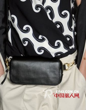 皮带式腰包 2012春夏流行包包