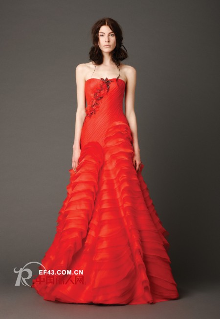 Vera Wang2013春季婚纱系列 演绎红色的唯美与浪漫