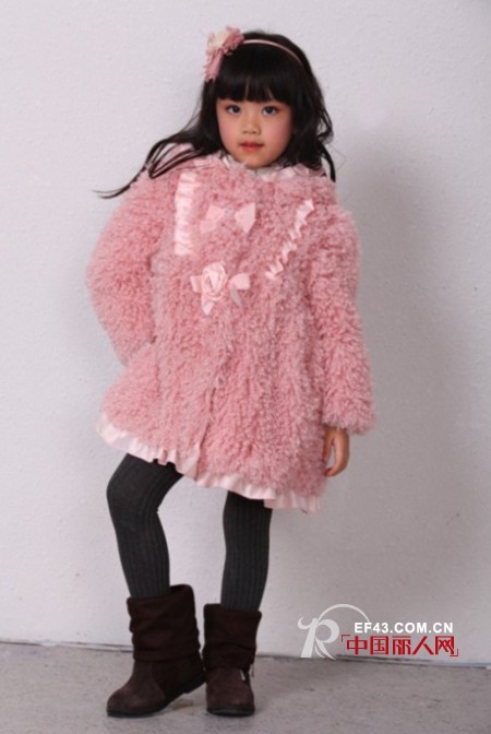 “NIMBLE”妞宝童装  粉色调给冬日带来更多温暖