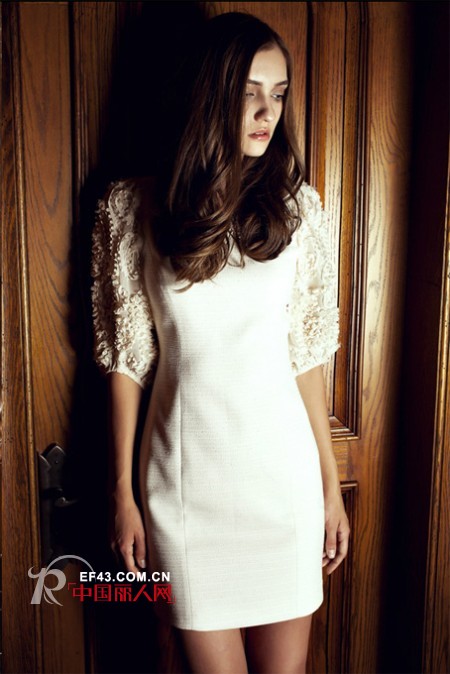 FACILE2012秋冬连衣裙 黑白经典色穿出高端品质感