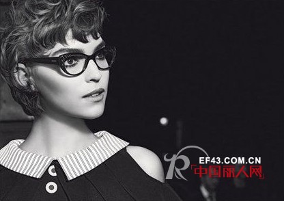 芬迪 (Fendi) 2012春夏女装广告大片预览