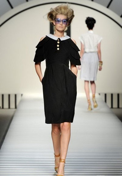 芬迪品牌2012春夏时装预览在京隆重上演