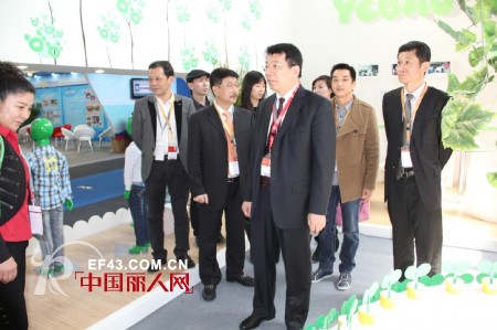 小野豹品牌参加2012CHIC中国国际服装服饰博览会