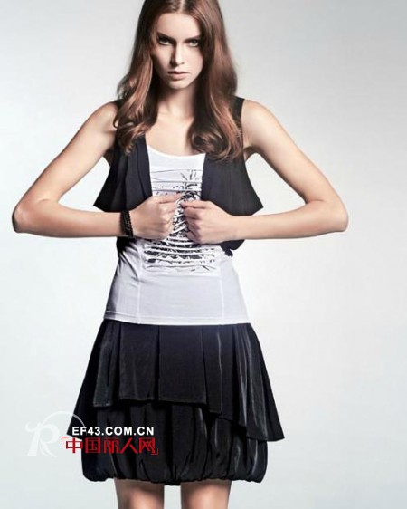 柏斯曼品牌女装2012春夏演绎个性鲜明的黑白经典