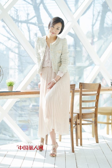 韩国时尚女装爱特蓝斯  散发迁人心动的神奇魅力
