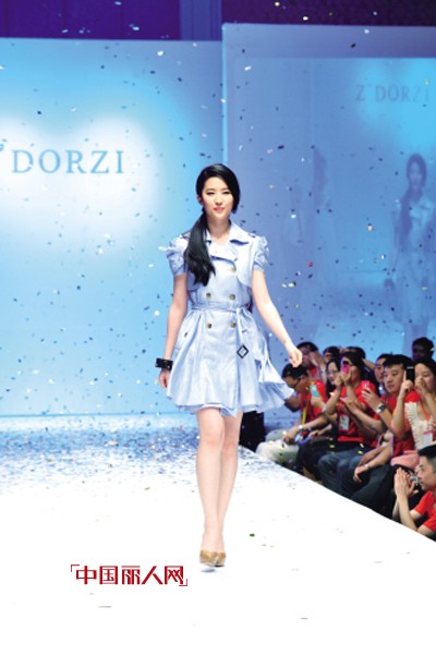 卓多姿品牌2012年冬季新品引领“柔美新一代”