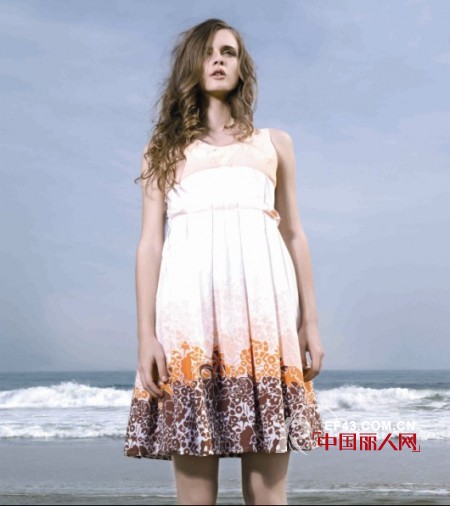 法国时尚女装品牌演奏即将精彩亮相2012深圳服装展
