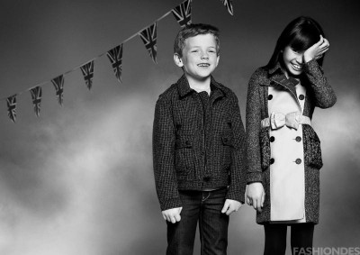 Burberry2012年童装新品 演绎黑白背景的魔幻世界