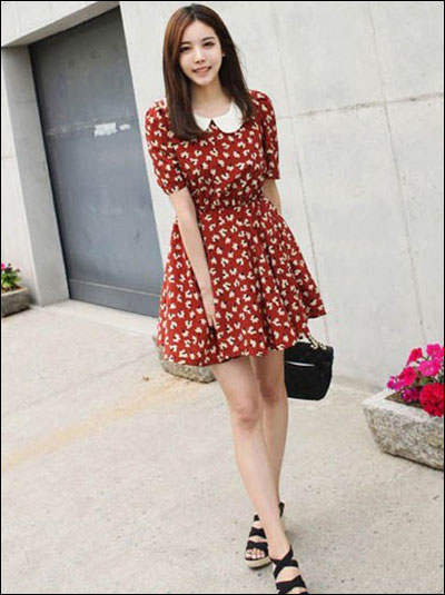 韩式唯美风格 穿出碎花洋裙的优雅