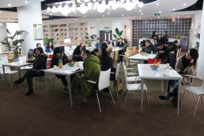 中国纺织服装品牌创业园举办贝拉维拉精品面料对接会