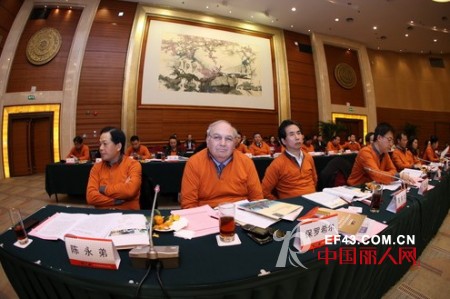 迪芬娜集团总经理秦群生当选为“深圳市商业联合会”副会长