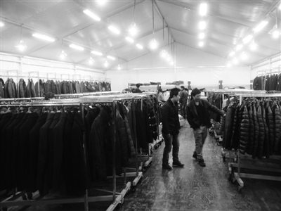 温州市服装加工厂转型开集成店