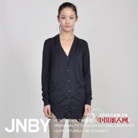 JNBY女装针织衫 独特设计展现女性浪漫情怀