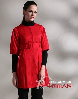 朵蕊妲品牌女装 喜庆红打造春节拜年装