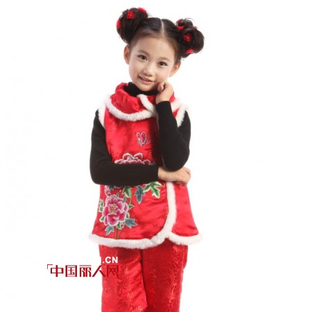 “汪小荷”中式风格童装  将孩子衬托的与众不同