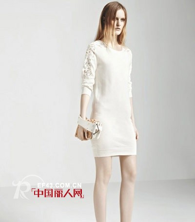 秋季白色最适宜 非粼新款白色连衣裙