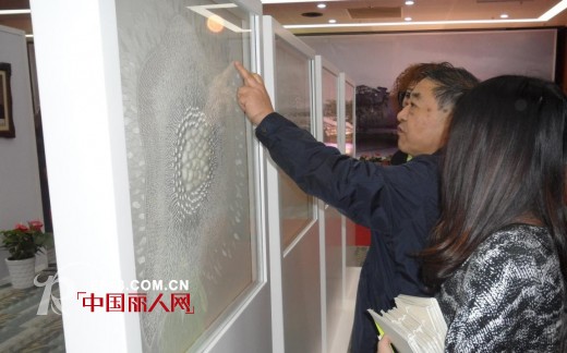 台绣闪耀中国杭州亚太传统手工艺博览会